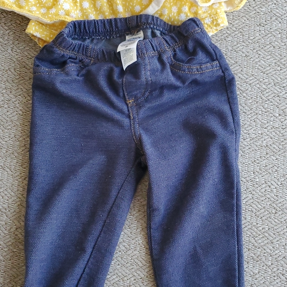 9 month Carter's bundle - Picture 5 of 9